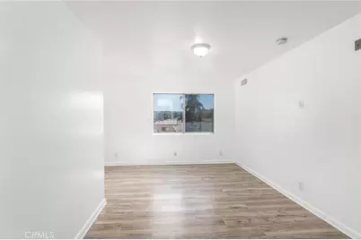 7254 Vassar Ave #308, Canoga Park, CA 91303 - Photo 8