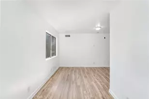 7254 Vassar Ave, Canoga Park, CA 91303 - Photo 10