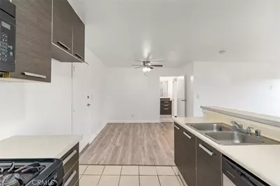 7254 Vassar Ave #308, Canoga Park, CA 91303 - Photo 10