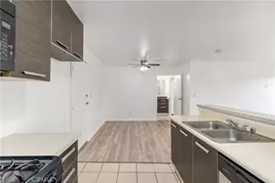 7254 Vassar Ave, Canoga Park, CA 91303 - Photo 10