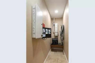 21128 Via Los Laureles, Murrieta, CA 92562 - Photo 36