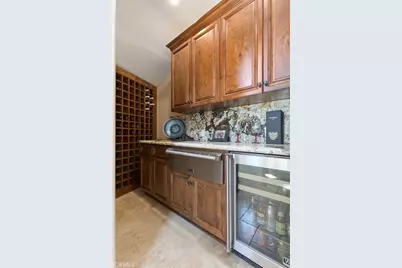 21128 Via Los Laureles, Murrieta, CA 92562 - Photo 16