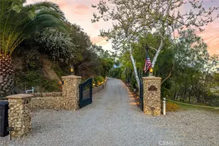 21128 Via Los Laureles, Murrieta, CA 92562 - Photo 8