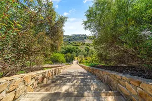 21128 Via Los Laureles, Murrieta, CA 92562 - Photo 54