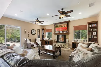 21128 Via Los Laureles, Murrieta, CA 92562 - Photo 18