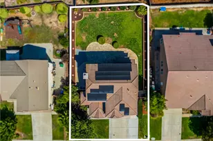 30808 Evian Dr, Murrieta, CA 92563 - Photo 2