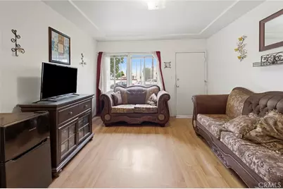 705 McDonald Avenue, Wilmington, CA 90744 - Photo 6