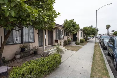 705 McDonald Avenue, Wilmington, CA 90744 - Photo 2