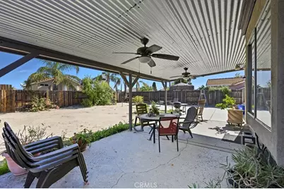 19250 Henshaw Ct, Lake Elsinore, CA 92530 - Photo 22