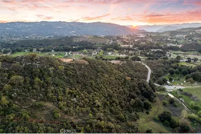 39948 Avenida La Cresta, Murrieta, CA 92562 - Photo 12