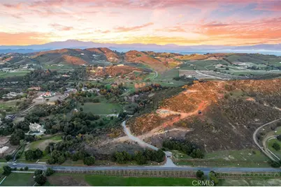 39948 Avenida La Cresta, Murrieta, CA 92562 - Photo 4