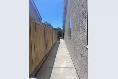 1252 Avenida Floribunda, San Jacinto, CA 92583 - Photo 14