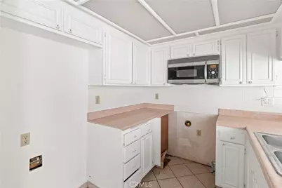 43334 32nd St W #17, Lancaster, CA 93536 - Photo 6