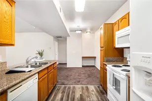 41410 Juniper St, Murrieta, CA 92562 - Photo 14