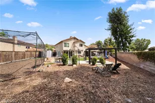 39317 Via Sonrisa, Murrieta, CA 92593 - Photo 18