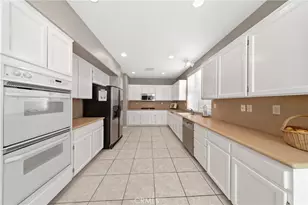 40146 Colony Dr, Murrieta, CA 92562 - Photo 14