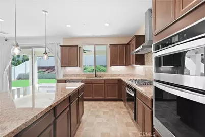 34282 Kensington, Murrieta, CA 92563 - Photo 10