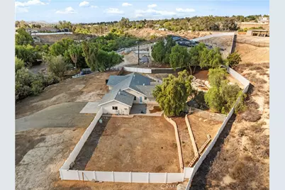 17380 Mockingbird Canyon, Riverside, CA 92504 - Photo 10