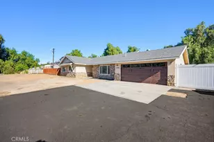 17380 Mockingbird Canyon, Riverside, CA 92504 - Photo 2