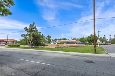 940 Bloomington Ave, Rialto, CA 92376 - Photo 8