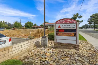 940 Bloomington Ave, Rialto, CA 92376 - Photo 4