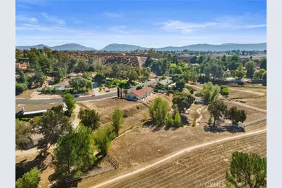 30770 Avenida Buena Suerte, Temecula, CA 92591 - Photo 10