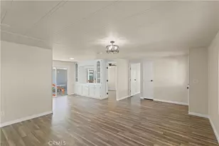 1097 N N State Street, Hemet, CA 92543 - Photo 8