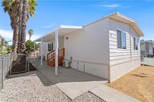 1097 N N State Street, Hemet, CA 92543 - Photo 2