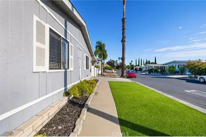 38070 Via La Colina, Murrieta, CA 92563 - Photo 6