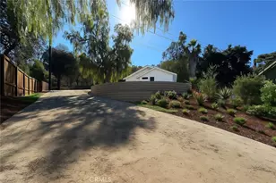 13643 Melissa Ln, Poway, CA 92064 - Photo 2