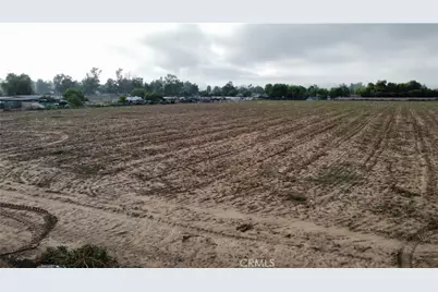 2 Lemon Avenue, Perris, CA 92571 - Photo 14