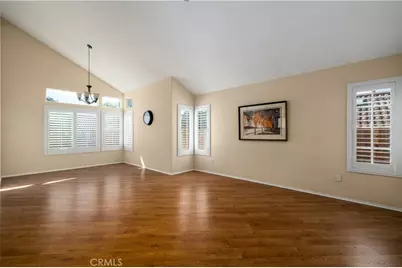 39058 Camino Hermosa, Murrieta, CA 92563 - Photo 8