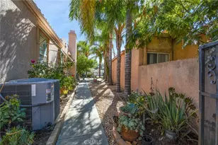 752 Torino, San Jacinto, CA 92583 - Photo 4