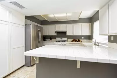 752 Torino, San Jacinto, CA 92583 - Photo 14