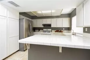 752 Torino, San Jacinto, CA 92583 - Photo 14