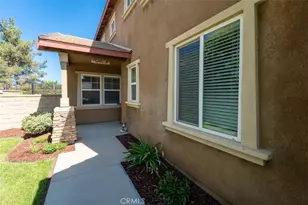 30570 Fox Sedge Way, Murrieta, CA 92563 - Photo 4