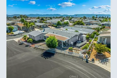 29118 Calle Potro, Murrieta, CA 92563 - Photo 36