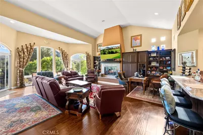 22285 Bear Creek Drive, Murrieta, CA 92562 - Photo 32