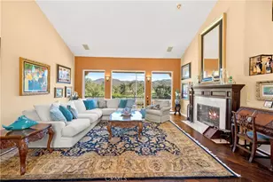 22285 Bear Creek Dr, Murrieta, CA 92562 - Photo 8