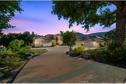22285 Bear Creek Drive, Murrieta, CA 92562 - Photo 14