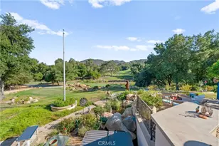 22285 Bear Creek Dr, Murrieta, CA 92562 - Photo 10