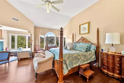 22285 Bear Creek Drive, Murrieta, CA 92562 - Photo 18