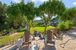 22285 Bear Creek Dr, Murrieta, CA 92562 - Photo 36