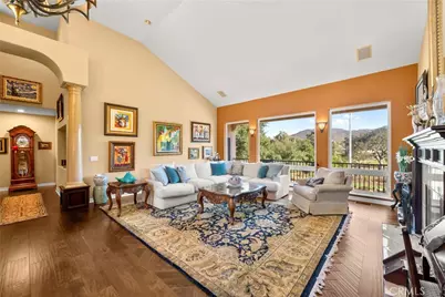 22285 Bear Creek Drive, Murrieta, CA 92562 - Photo 34