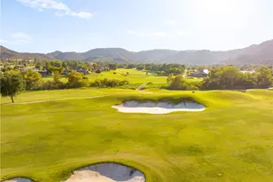 22285 Bear Creek Dr, Murrieta, CA 92562 - Photo 44