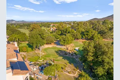 22285 Bear Creek Drive, Murrieta, CA 92562 - Photo 12