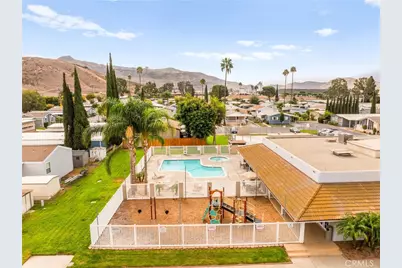 777 S Temescal #11, Corona, CA 92879 - Photo 32