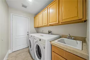 1107 Las Flores Dr, Carlsbad, CA 92008 - Photo 8