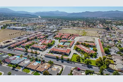 43131 Wall #H, Hemet, CA 92544 - Photo 34