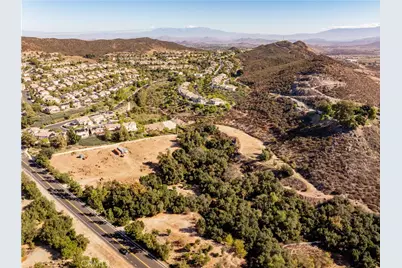 1 Greer Rd, Murrieta, CA 92562 - Photo 6